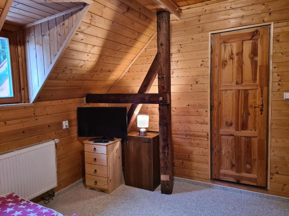 Horsky Penzion U Splavu Josefův Důl Buitenkant foto